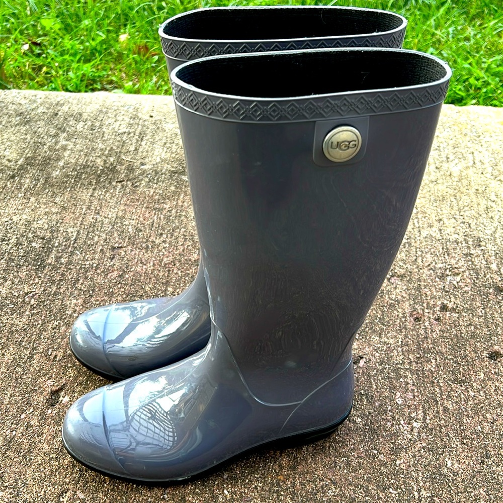 UGG SHAYE BLACK TALL RUBBER RAIN BOOTS FUR INSOLE SIZE US 7womens